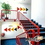 24h Hotel 2*